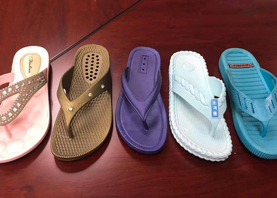 البلاستيك PVC الهواء ضربة المطاط Chappal فليب فليب ماكينة