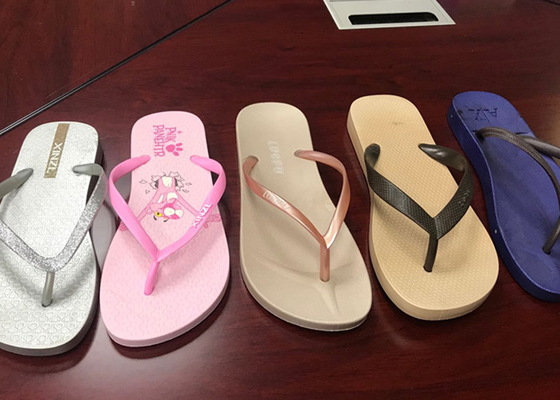 البلاستيك PVC الهواء ضربة المطاط Chappal فليب فليب ماكينة